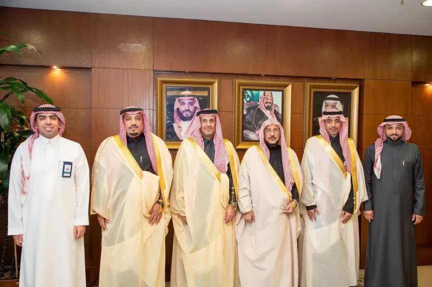 وزير الشؤون الإسلامية يجتمع مع الرئيس التنفيذي للهيئة السعودية للمدن الصناعية