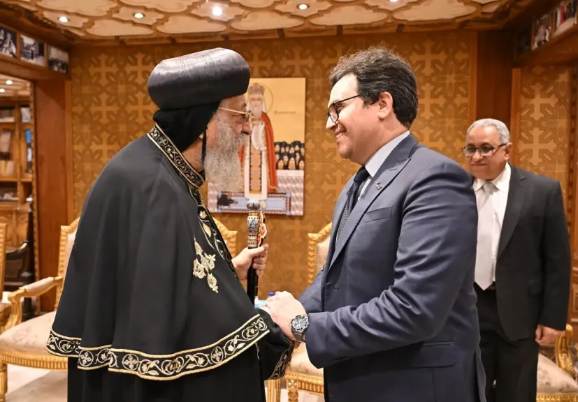 البابا تواضروس يستقبل وزير الثقافة للتهنئة بالعام الجديد وعيد الميلاد المجيد