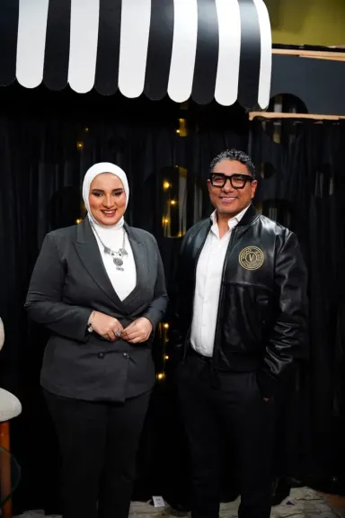 إسلام لطفي لـ يارا أحمد: تامر عاشور سهل وبسيط وبيركز على الجمهور