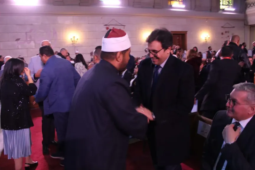 وزير الثقافة من كنيسة قصر الدوبارة: عيد الميلاد مناسبة وطنية تُجسّد وحدة المصريين وقيم المواطنة