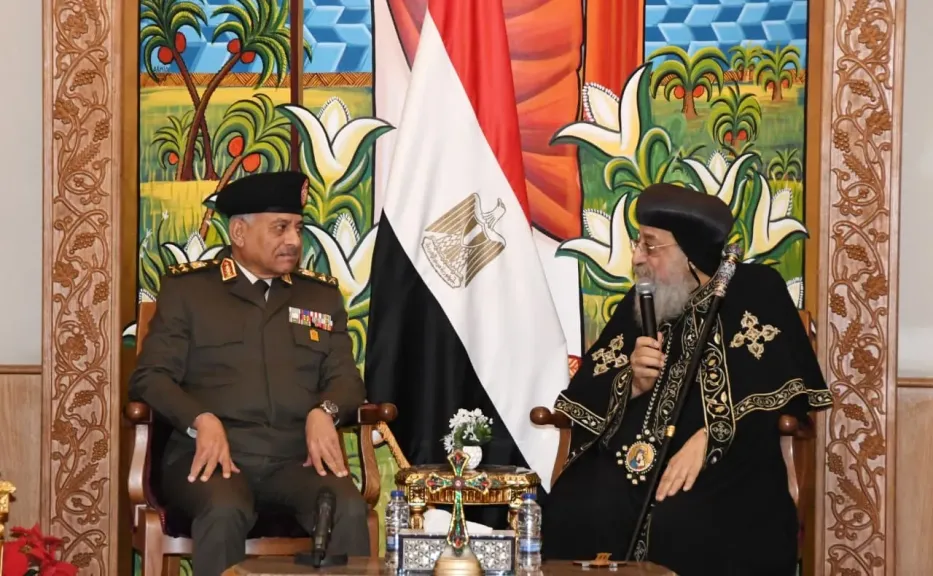 وزير الدفاع يهنئ البابا تواضروس الثاني بمناسبة عيد الميلاد المجيد