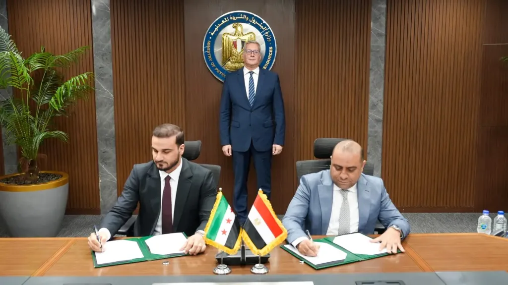 وزير البترول يستقبل وفدًا نفطيًا سوريًا ويشهد توقيع مذكرتي تفاهم للتعاون في الغاز والمنتجات البترولية