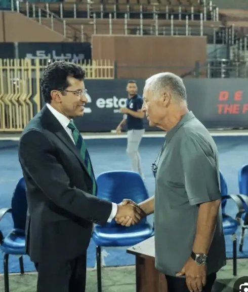 وزير الرياضة وأبو ريدة يجتمعان بمنتخب مصر