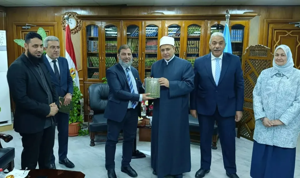 خلال لقاء وفد هولندي.. «داود»: منهج الأزهر المعتدل سر بقائه شامخًا لأكثر من ألف عام