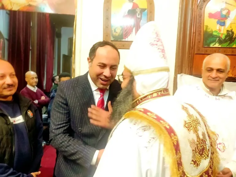 رئيس المؤسسة العلاجية يزور كنيسة المستشفى القبطي بالقاهره للتهنئة بعيد الميلاد