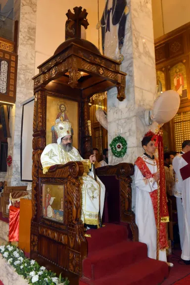 محافظ الدقهلية يشهد قداس عيد الميلاد بمطرانية السيدة العذراء مريم والملاك ميخائيل بالمنصورة