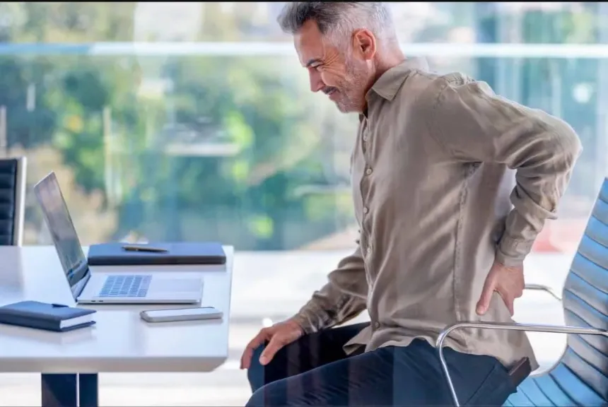 الجلوس الطويل.. كيف يهدد صحة قلبك وحياتك اليومية؟