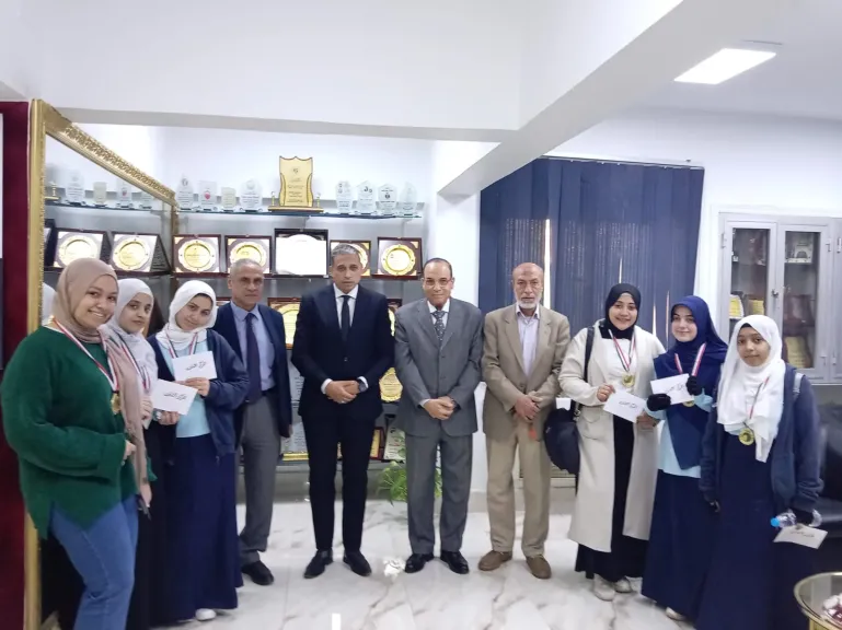 «أبو رواش الثانوية» بكرداسة تحصد المركز الأول في مسابقة أوائل الطلبة بالجيزة