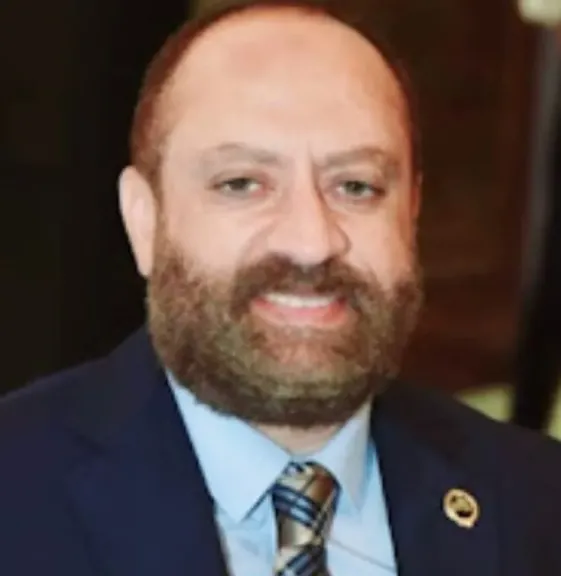 المهندس علي زين :  توطين الصناعات وتعميقها عامل أساسي فى انتعاش الصناعة المحلية 2026