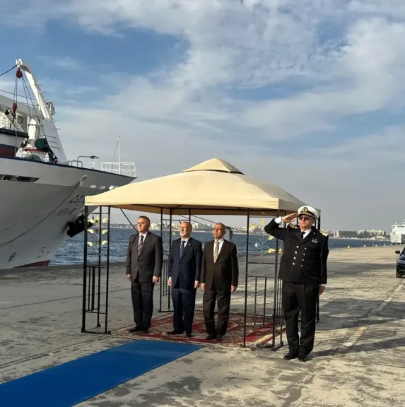 رئيس الأكاديمية يستقبل  مدير عام الهيئة البحرية الأردنية على متن السفينة ”عايدة 4” بميناء العقبة