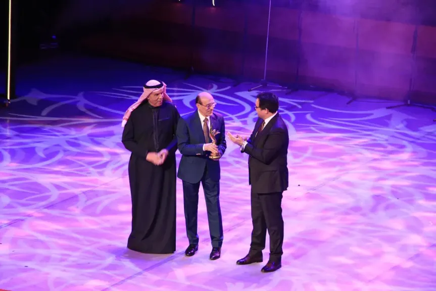 وزير الثقافة يكرم الفنان محمد صبحي