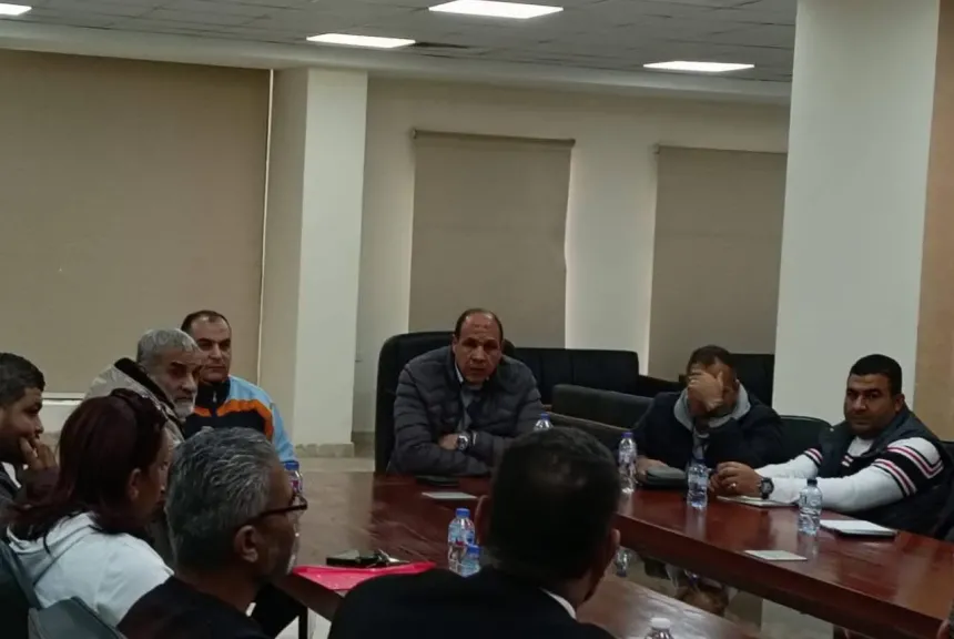 خدمات ومعوقات تحت المجهر.. رئيس جهاز العبور يلتقي ممثلي سكان الحي الثامن