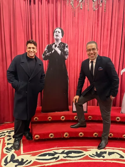 هتعتزوا بمصريتكم ومواهب بلادكم العظيمة.. الشاعر تامر حسين يوجه رسالة لصناع ”أم كلثوم دايبين فى صوت الست”