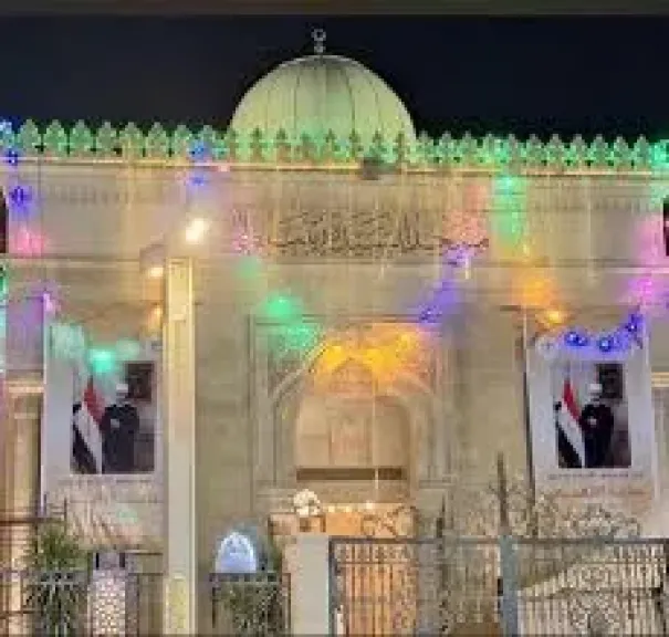 متحدث الأوقاف يكشف لـ” النهار”  جدل وضع صورة وزير الأوقاف على مسجد السيدة زينب