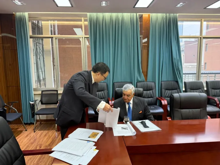 تكريم عالمي جديد في الصين.. زاهي حواس يحصد الدكتوراه الفخرية الـ13 واحتفالية رسمية في مارس المقبل