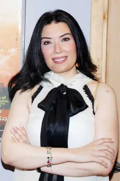 ربنا يشفيها ويخليها لبناتها وجمهورها.. عبير صبري توجه رسالة دعم لشيرين عبد الوهاب عقب أزمتها الأخيرة