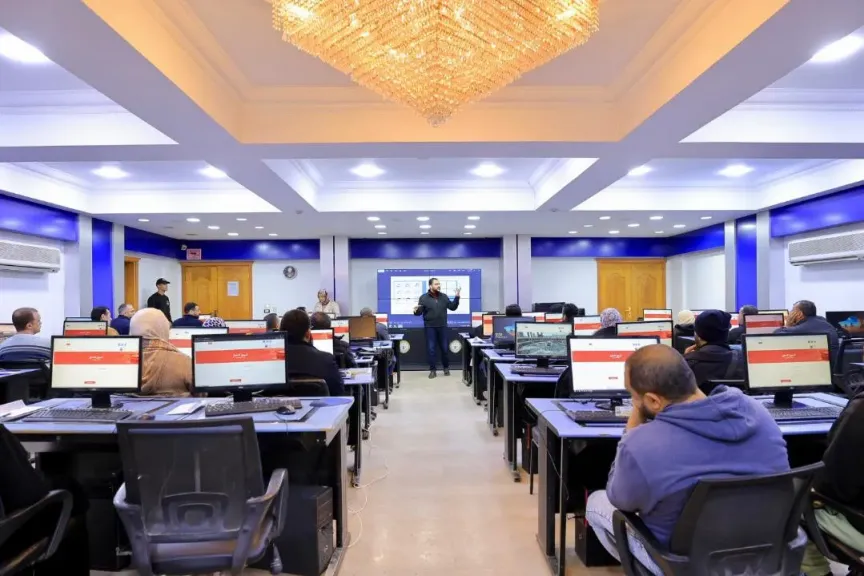 وزيرة التضامن تتابع إجراء الاختبارات التحريرية الإلكترونية لاختيار مشرفي حج الجمعيات