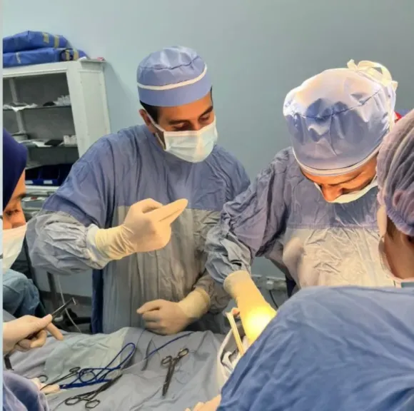 الجامعة الأمريكية بالقاهرة توقّع مذكرة تفاهم مع شركاء دوليين لإعداد طلاب الطب