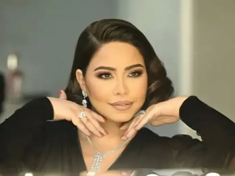برغم الغياب والأزمات.. شيرين عبدالوهاب تثبت جماهيريتها وتحصد جائزة أفضل فنانة في شمال أفريقيا