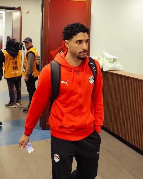 وصول لاعبى منتخب مصر لملعب ابن بطوطه استعدادا لمواجهة السنغال فى نصف نهائى الكان