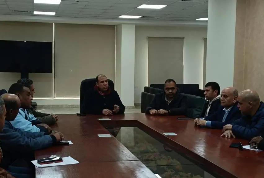 رئيس جهاز تنمية مدينة العبور يشدد على الإنضباط وتكثيف الحملات بالأحياء