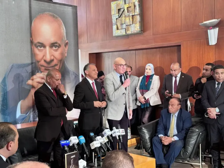 حفل توقيع كتاب أسرار 