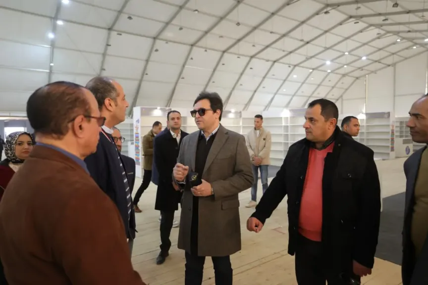 وزير الثقافة من قلب المعرض.. غرفة عمليات على مدار الساعة واستعدادات مكثفة لانطلاق الدورة الـ57 لمعرض القاهرة الدولي للكتاب