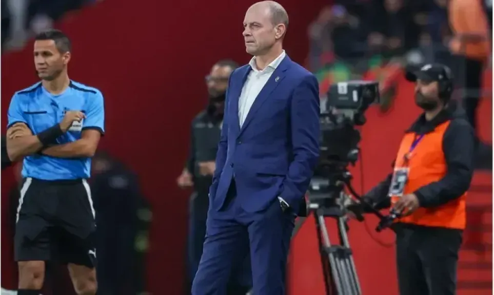 موسم الأهلي تحت الاختبار.. خروج جديد يزيد الضغوط قبل معركة الدوري وأفريقيا