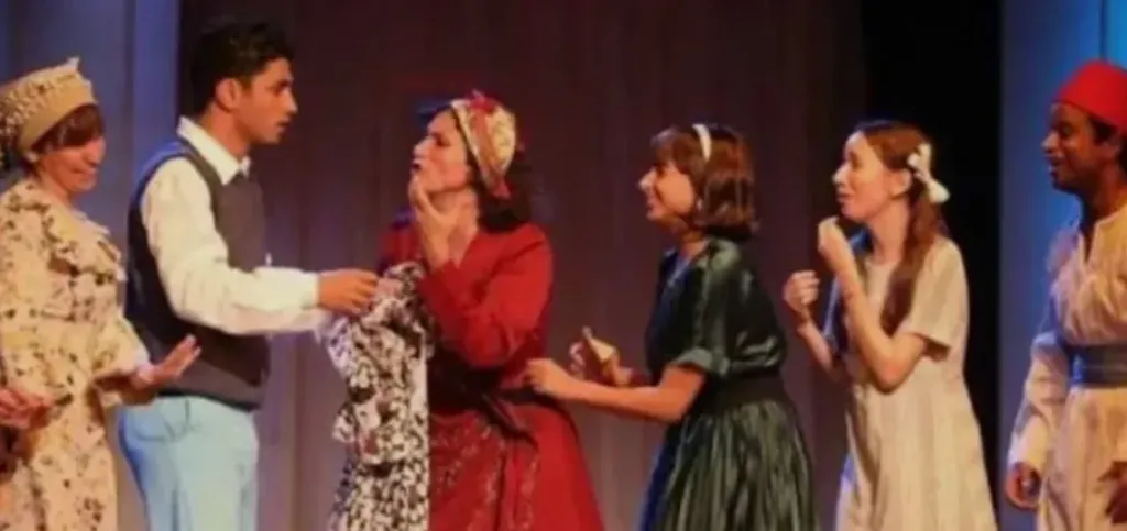 الأرتيست يختتم عروضه علي خشبة مسرح الهناجر.. الليله