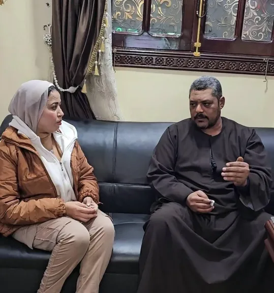 أول ظهور لخال ”سارة حمدي” ضحية التجويع على يد والدها في قنا: قتلها داخل غرفة سنة كاملة انتقامًا من والدتها عشان خلعته