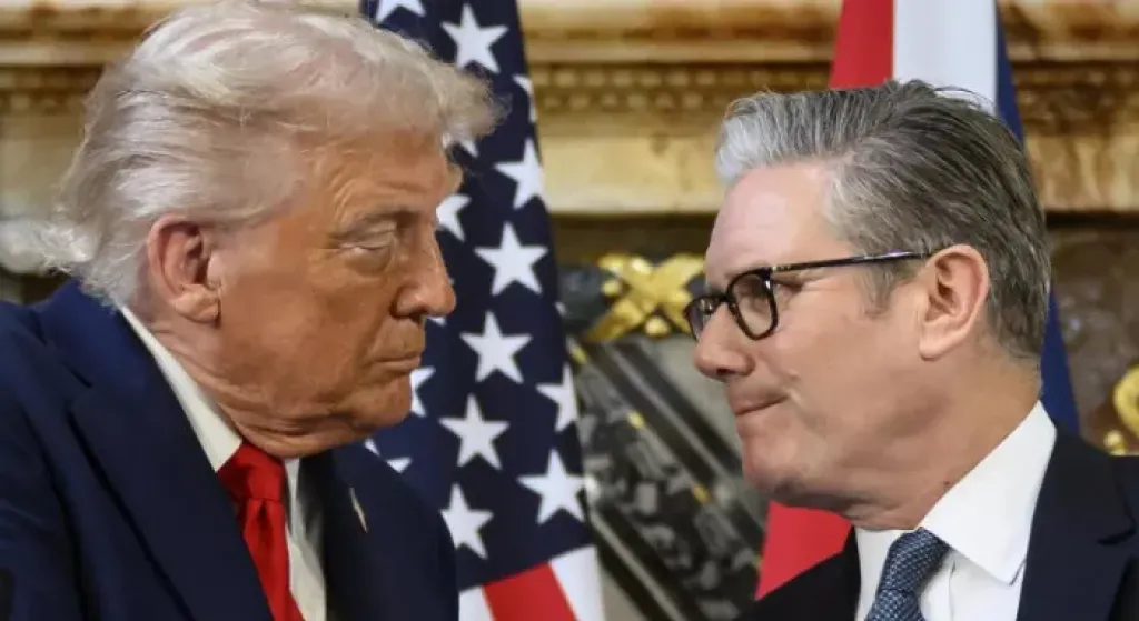 كير ستارمر يهاجم ترامب: فرض الرسوم على الحلفاء يهدد الناتو وجرينلاند ليست للبيع