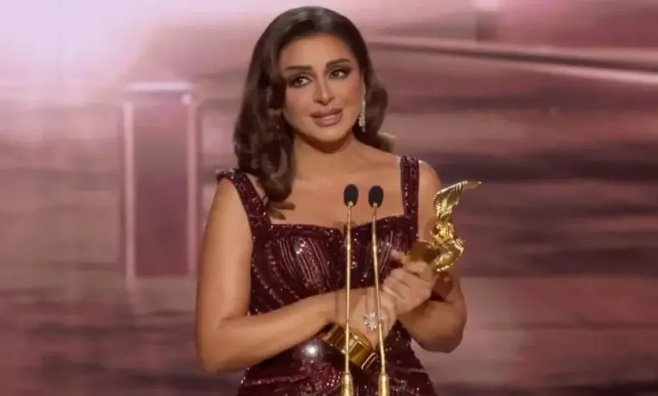 بمناسبة عيد ميلاد “صوت مصر”.. كيف تحولت أزمة أنغام  إلى تتويج  في Joy Awards 2026؟