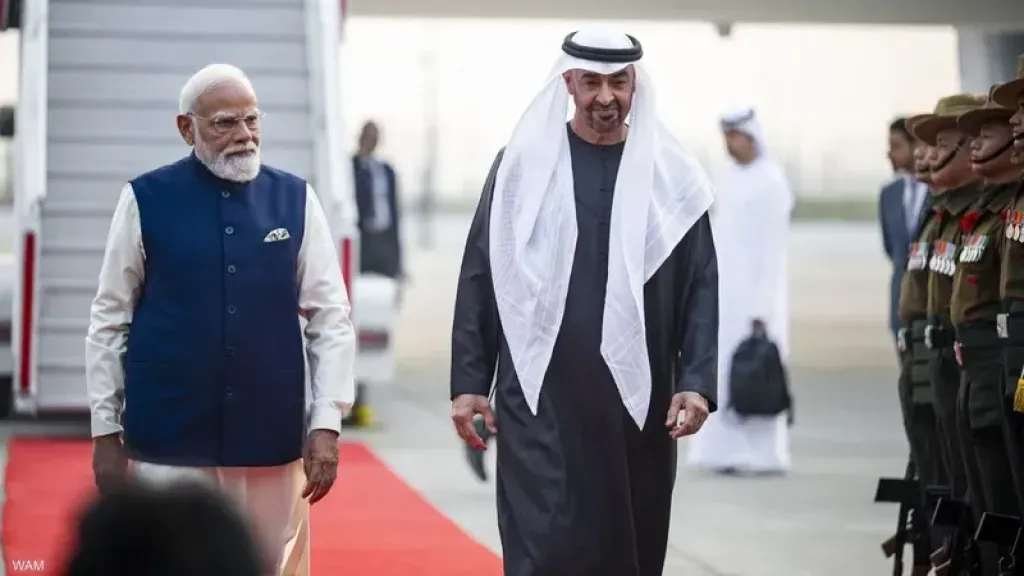 رئيس دولة الإمارات يصل الهند في زيارة عمل