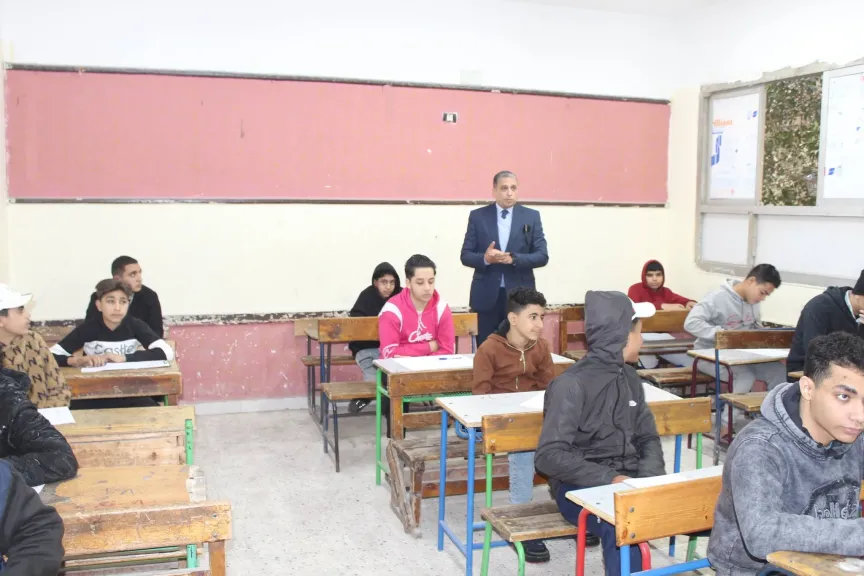 تعليم الجيزة: تطبيق صارم للقانون داخل لجان الإعدادية ومنع تام للهواتف المحمولة