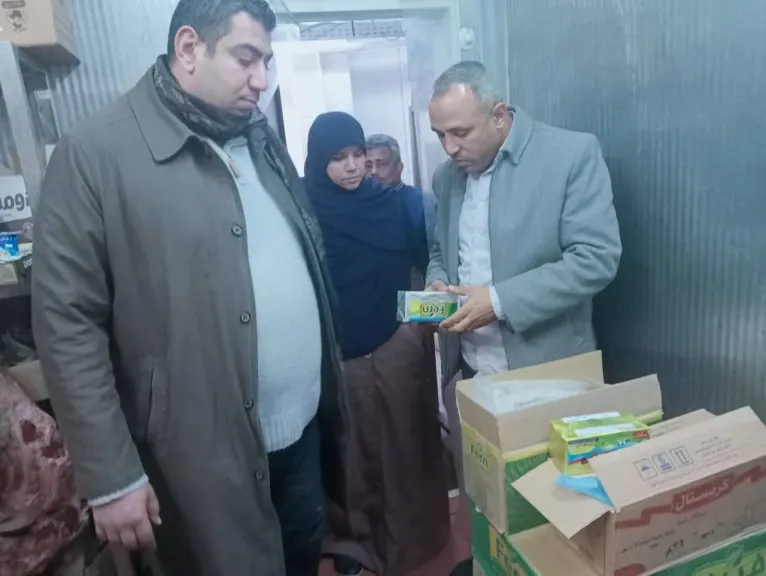 لحوم فاسدة وزيوت مجهولة.. حملة مفاجئة تضرب أسواق العبور