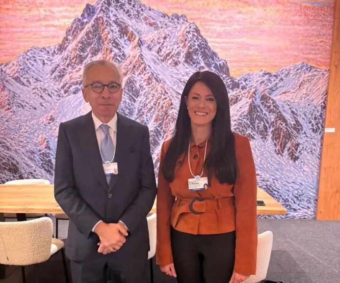 وزيرة التخطيط تبحث تعزيز العلاقات المشتركة وتستعرض تطور البرنامج القُطري لمنظمة التعاون الاقتصادي