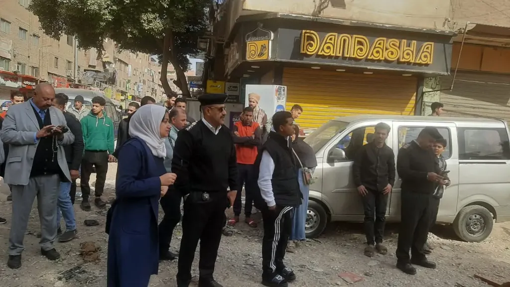 حملة حاسمة تعيد الإنضباط والنظافة.. إزالة 25 كشكًا مخالفًا في شرق شبرا الخيمة