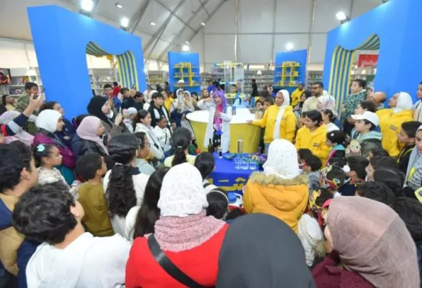 انطلاق معرض الكتاب.. استشاري أسرة يوضح طرق تشجيع الأطفال على القراءة