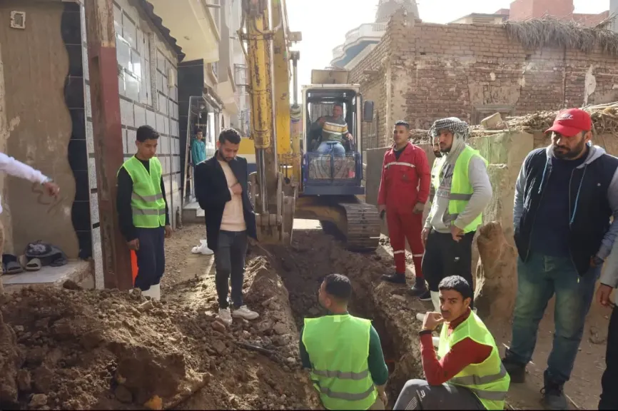 إحلال وتجديد خط الصرف الصحي بميت المخلص بزفتى لتحسين الخدمة وإنهاء مشكلات الطفح