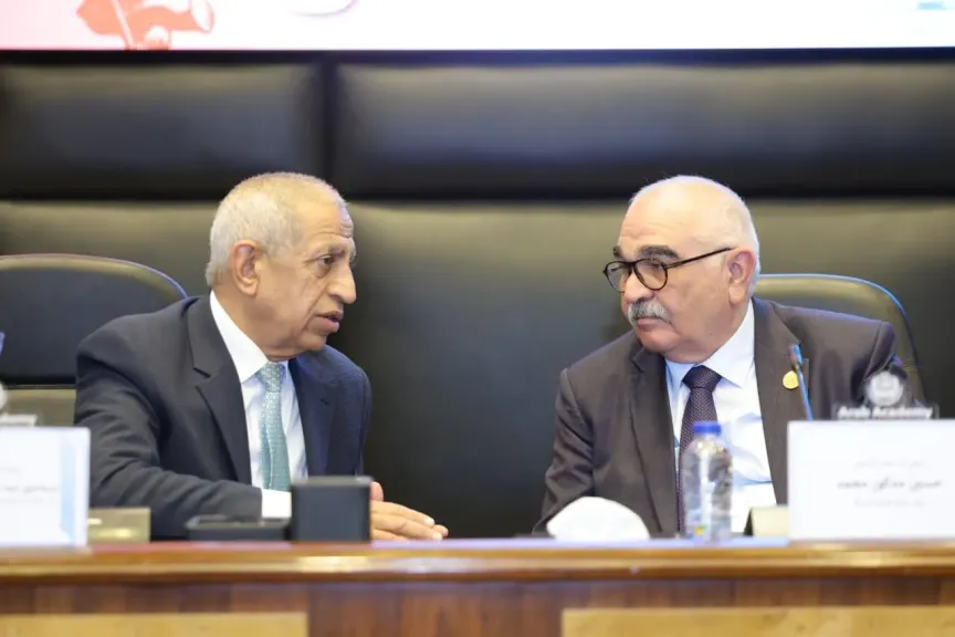 الأكاديمية العربية تختتم  فعاليات مؤتمر «حوادث السفن وسلامة البيئة البحرية في ضوء سعي مصر نحو الاقتصاد الأزرق»