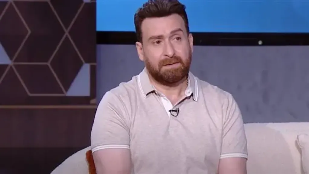 نضال الشافعي يستقبل عزاء والدته اليوم في مسجد الحامدية الشاذلية