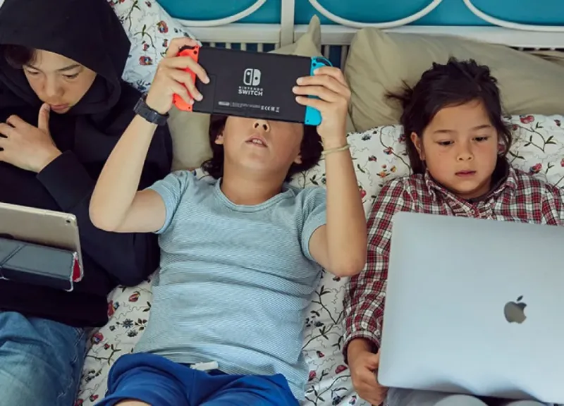 بعد توجيهات الرئيس السيسي.. حراك برلماني واسع حول ملف «حماية الأطفال على الإنترنت» وتقنين استخدام الهواتف