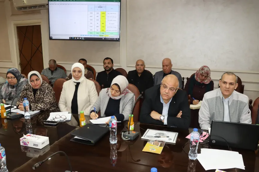 محافظ القليوبية يعقد إجتماعاً ”تشاركياً” مع نواب البرلمان لمناقشة الخطة الإستثمارية للعام 2026/2027