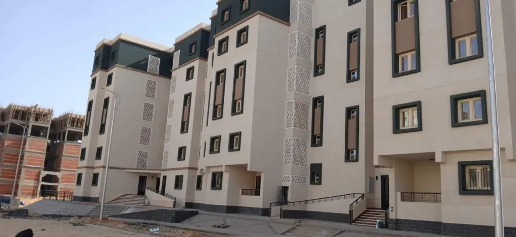 مسئولو أجهزة المدن الجديدة يتفقدون المشروعات السكنية والخدمية للوقوف على مستوى التنفيذ ودفع العمل