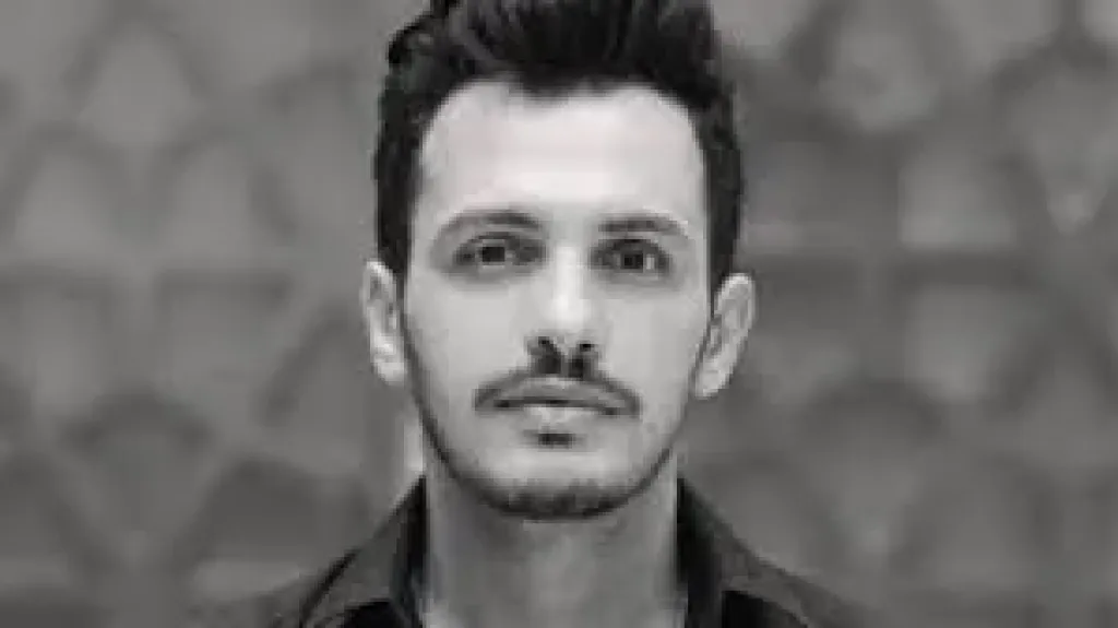 اليوم.. عزاء والد الموزع أحمد إبراهيم بمسجد الشرطة بالتجمع