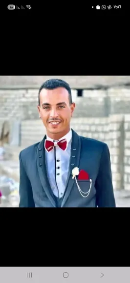 بعثرت اللعب ومات الحنين قبل احتضان أطفاله .. أهالى عرب مطير يشيعون جثمان فرحان شهيد الغربة