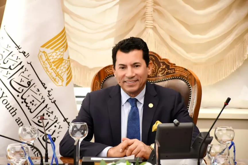 وزير الشباب والرياضة يكلف إدارة المنشأت بسرعه إنتهاء وافتتاح مركز شباب الشرابية
