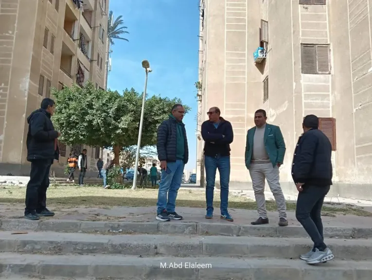 جولة ميدانية حاسمة بالحي الثامن.. رئيس جهاز العبور يشدد على الإنضباط ورفع كفاءة الخدمات