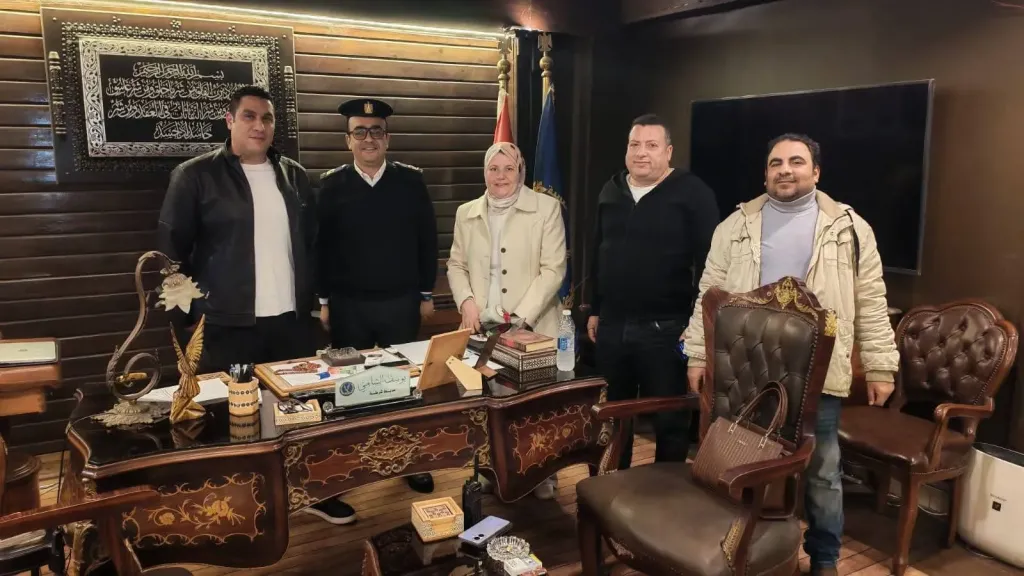 تحية فخر من حي غرب شبرا الخيمة لرجال الشرطة في ذكرى ثورة 25 يناير