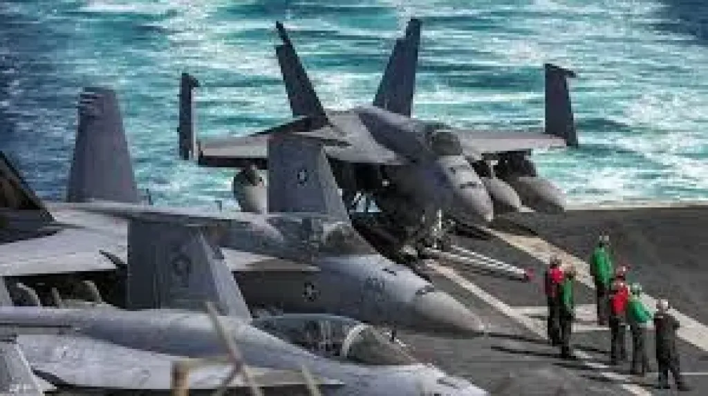 يوم أو يومان للحسم: حاملات أميركية تطوق إيران وترامب يلوح بالضربة